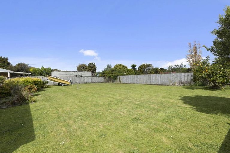 Photo of property in 20 Campbell Place, Papakura, 2110