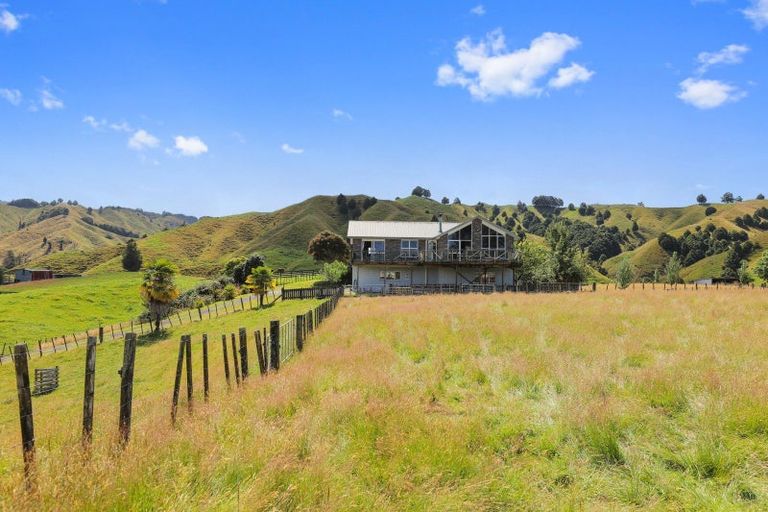 Photo of property in 74 Mania Road, Taumarunui, 3991