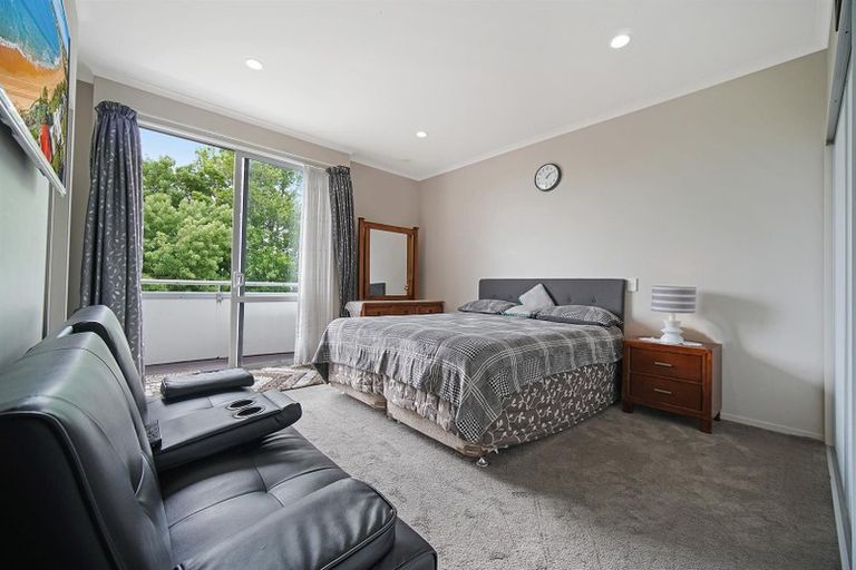 Photo of property in 26 Willow Camp Road, Takanini, 2112