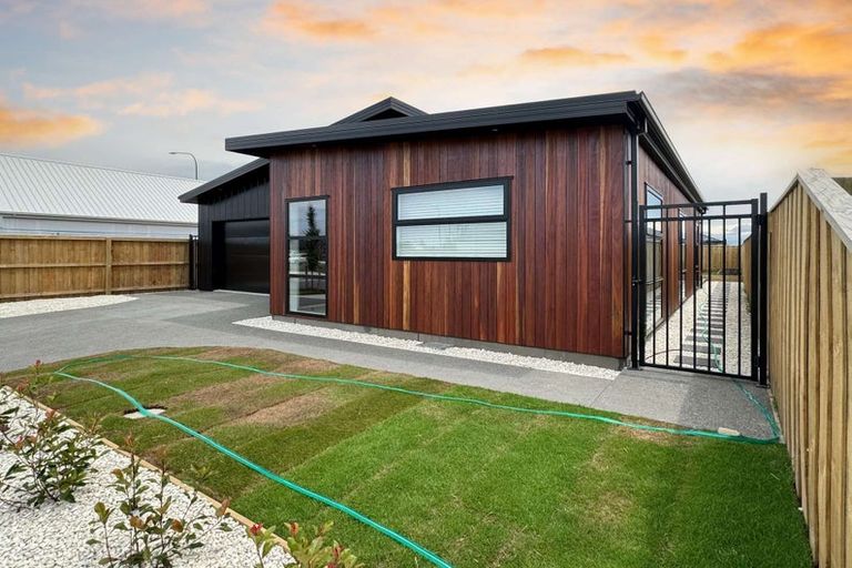 Photo of property in 3 Higgins Street, Woodend, 7610