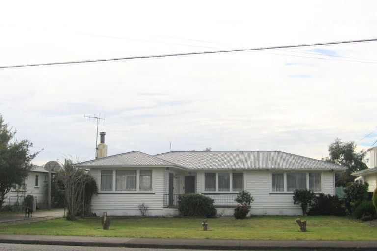 Photo of property in 112 Warwick Road, Mayfair, Hastings, 4122