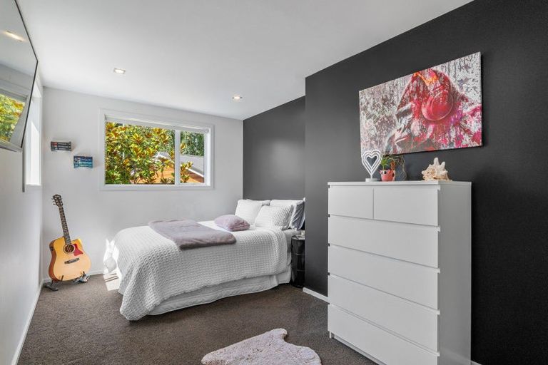 Photo of property in 481 Avonhead Road, Avonhead, Christchurch, 8042