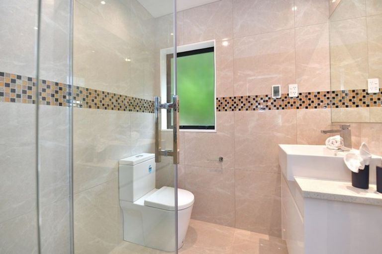 Photo of property in 46 Resolution Drive, Gulf Harbour, Whangaparaoa, 0930