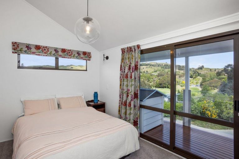 Photo of property in 37 Hikanui Drive, Havelock North, 4130