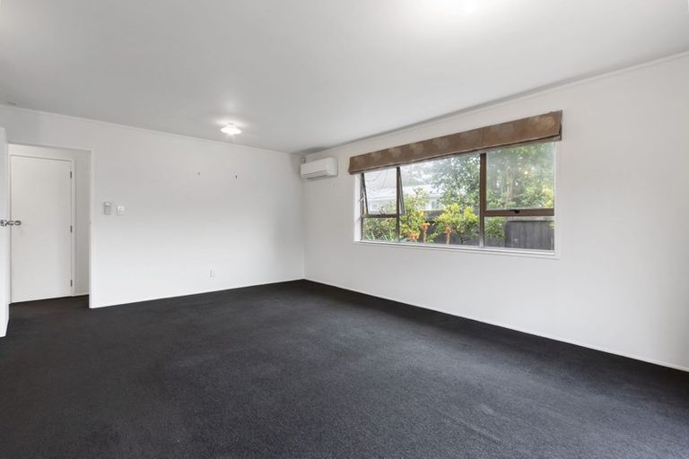 Photo of property in 2/59 Muir Avenue, Mangere Bridge, Auckland, 2022