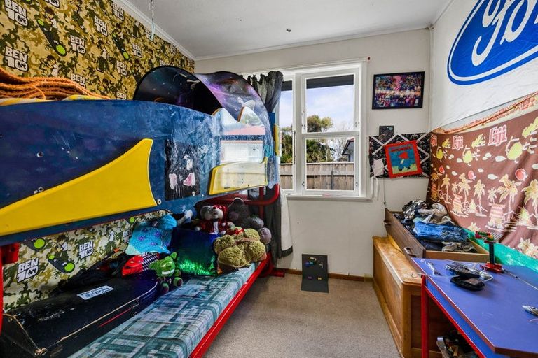 Photo of property in 6 Charles Major Place, Hawera, 4610