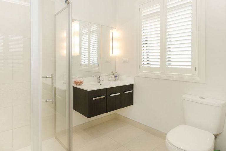 Photo of property in 24 Trecarne Street, Karaka, Papakura, 2113