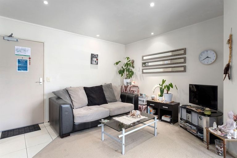 Photo of property in Beachpoint Apartments, 2/5 West End Road, Ohope, 3121