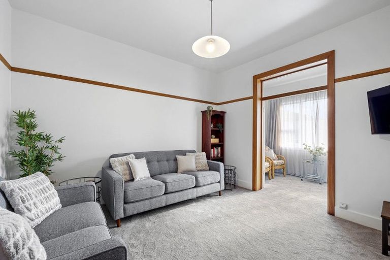 Photo of property in Devonport Apartments, 22/127 Saint Aubyn Street, New Plymouth, 4310