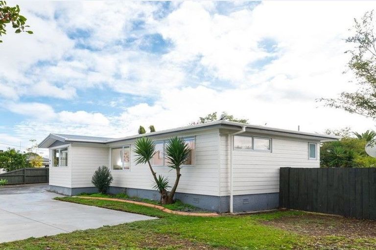 Photo of property in 68 Willis Road, Papakura, 2110