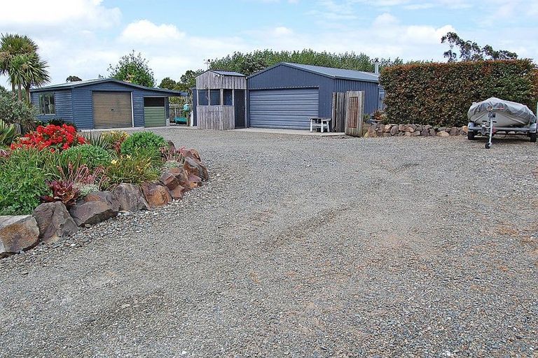 Photo of property in 1104 Oneriri Road, Kaiwaka, 0573