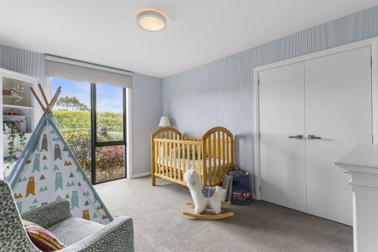 Photo of property in 38 Hawthorne Lane, Kingseat, Papakura, 2580