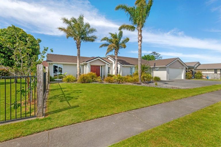 Photo of property in 49 Sterling Park, Lytton West, Gisborne, 4010