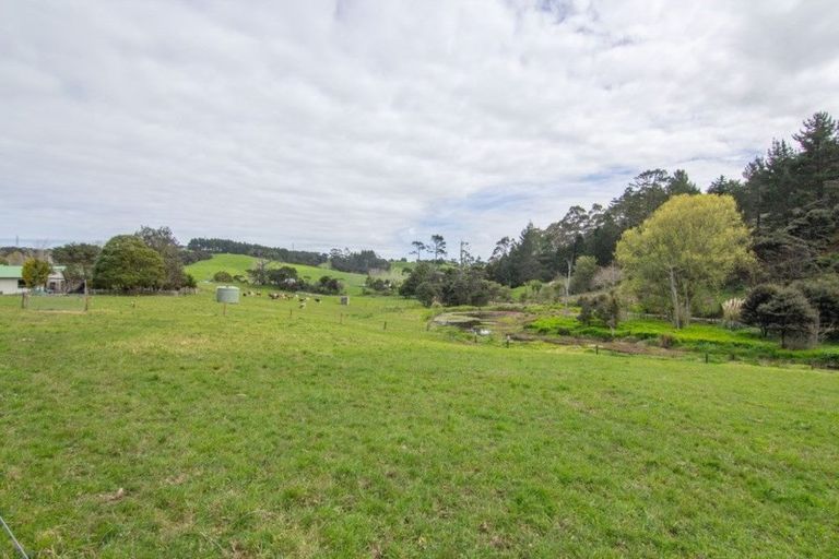 Photo of property in 177 Inland Road, Helensville, 0875