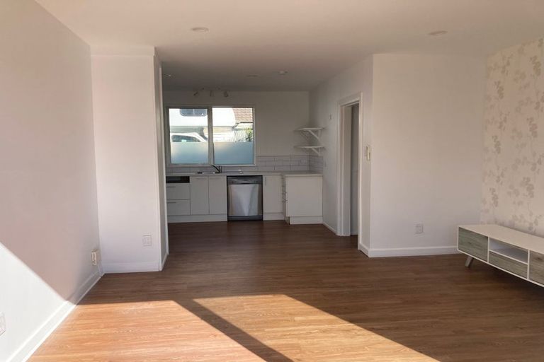 Photo of property in 17 Kearneys Road, Linwood, Christchurch, 8062