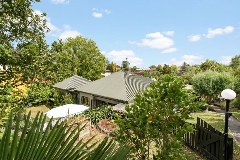 Photo of property in 13 Muritai Crescent, Havelock North, 4130