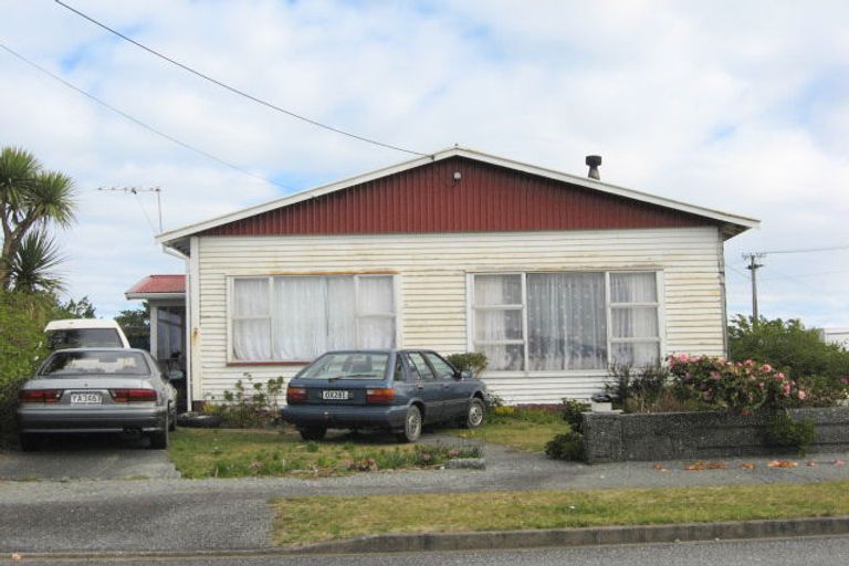 Photo of property in 2 Rigg Street, Blaketown, Greymouth, 7805