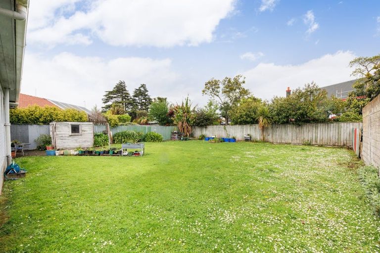 Photo of property in 5 Anderson Street, Hokowhitu, Palmerston North, 4410