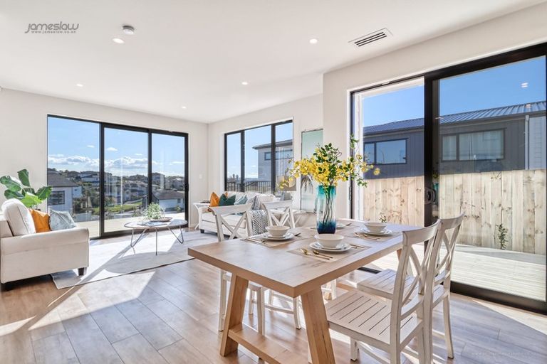 Photo of property in 11 Keiha Crescent, Massey, Auckland, 0614