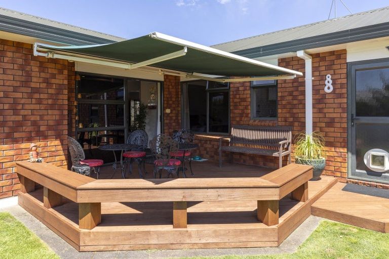 Photo of property in 25 Kinder Street, Acacia Bay, Taupo, 3330