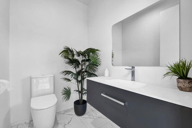 Photo of property in 29 Washer Road, Omata, New Plymouth, 4374