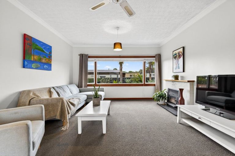 Photo of property in 8 Anzac Avenue, Onekawa, Napier, 4110