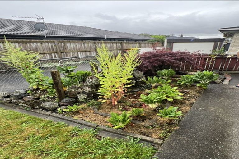 Photo of property in 2/36 Churchill Avenue, Manurewa, Auckland, 2102