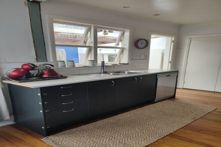 Photo of property in 5 Repo Street, Paraparaumu, 5032