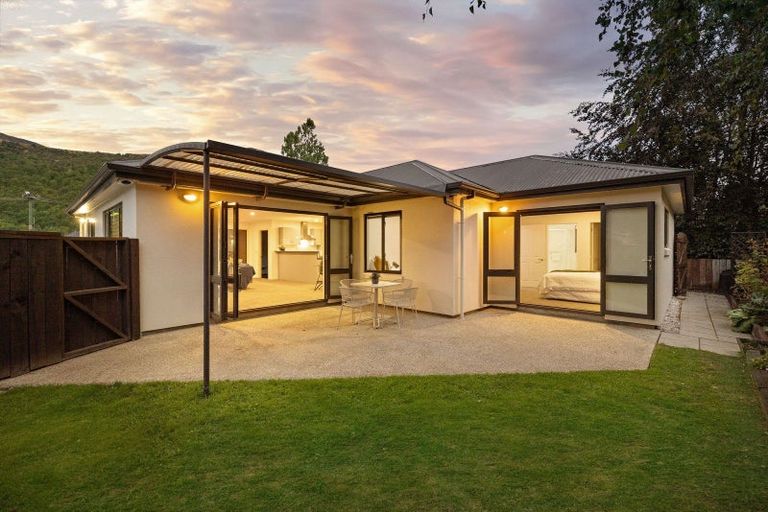 Photo of property in 1/9 Helms Court, Arrowtown, 9302