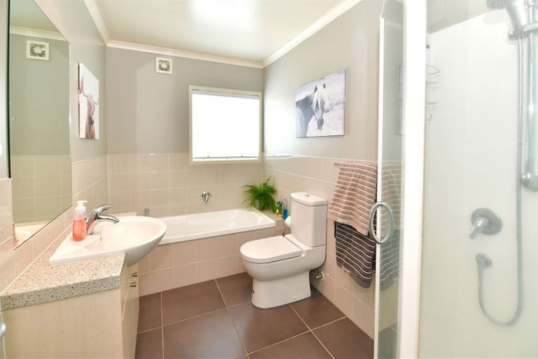 Photo of property in 5 Cape Cod Drive, Gulf Harbour, Whangaparaoa, 0930