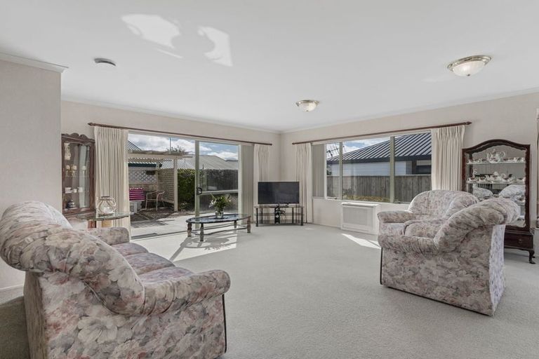Photo of property in 76 Birch Street, Hilltop, Taupo, 3330