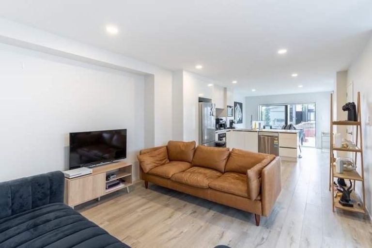 Photo of property in 8 Aviation Drive, Hobsonville, Auckland, 0616