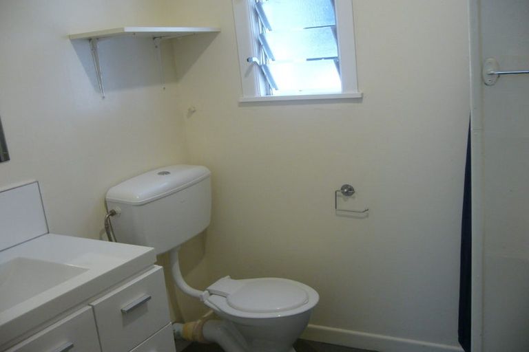 Photo of property in 26 Macdonald Crescent, Te Aro, Wellington, 6011