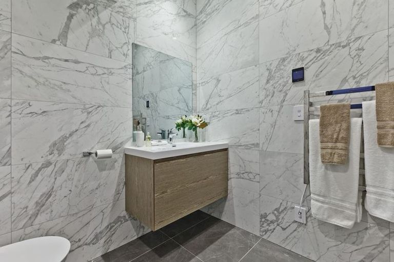 Photo of property in 3 Moko Lane, Greenhithe, Auckland, 0632