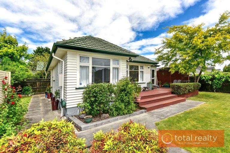 Photo of property in 27 Sabys Road, Halswell, Christchurch, 8025