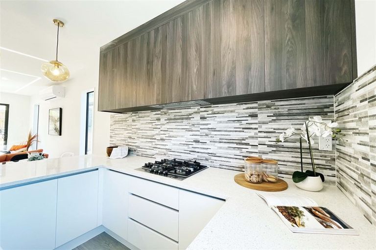 Photo of property in 2b Marina Road, Torbay, Auckland, 0630