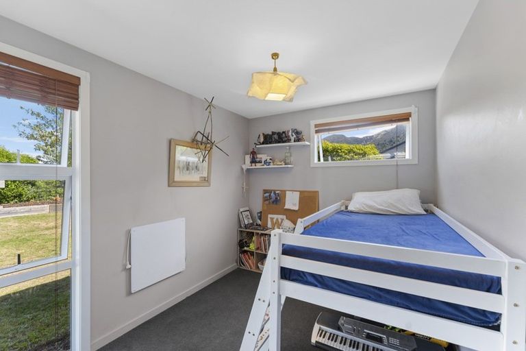 Photo of property in 33 Hewson Crescent, Lake Hawea, Wanaka, 9382