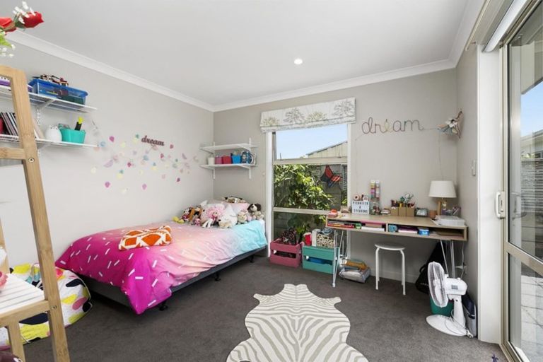 Photo of property in 16 Contour Avenue, Pyes Pa, Tauranga, 3112