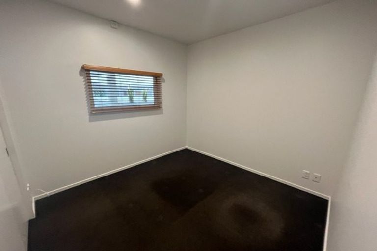 Photo of property in Stadium Garden Flats, 314/107 Thorndon Quay, Pipitea, Wellington, 6011