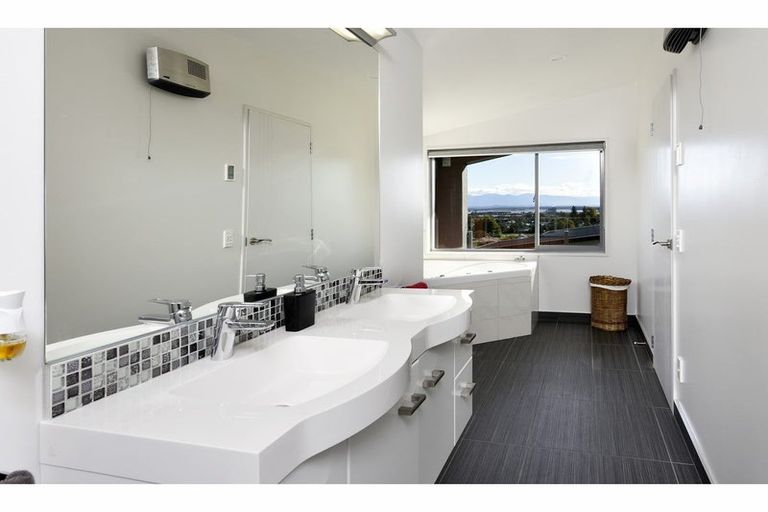 Photo of property in 241 The Ridgeway, Stoke, Nelson, 7011