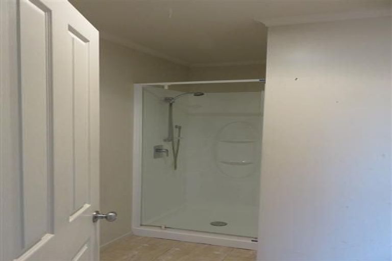 Photo of property in 189 Sturges Road, Henderson, Auckland, 0612