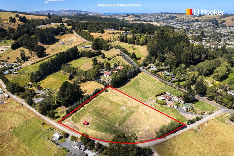 Photo of property in 44 Mcmeakin Road, Abbotsford, Dunedin, 9018