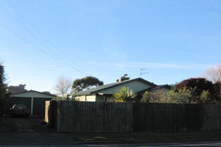 Photo of property in 335 Keyes Road, New Brighton, Christchurch, 8083