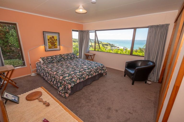Photo of property in 39 Seaview Road, Cable Bay, 0420