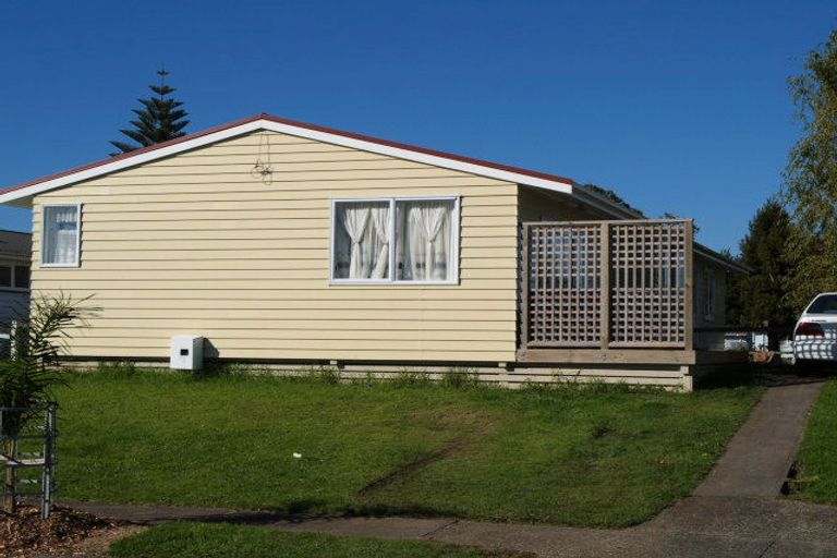 Photo of property in 3 Courtenay Crescent, Mangere East, Auckland, 2024