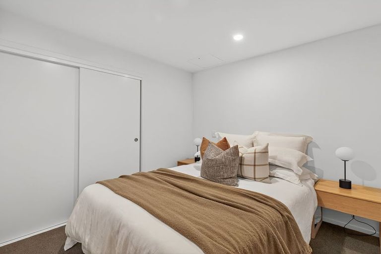 Photo of property in 2/34 Cranmer Square, Christchurch Central, Christchurch, 8013