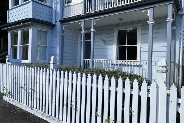 Photo of property in 106 Pirie Street, Mount Victoria, Wellington, 6011