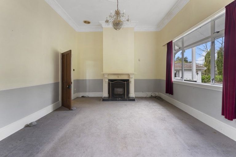 Photo of property in 55 Tarata Road, Inglewood, 4387