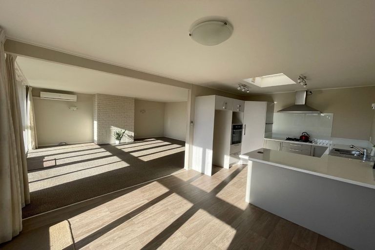 Photo of property in 1/40 Walpole Avenue, Hillpark, Auckland, 2102