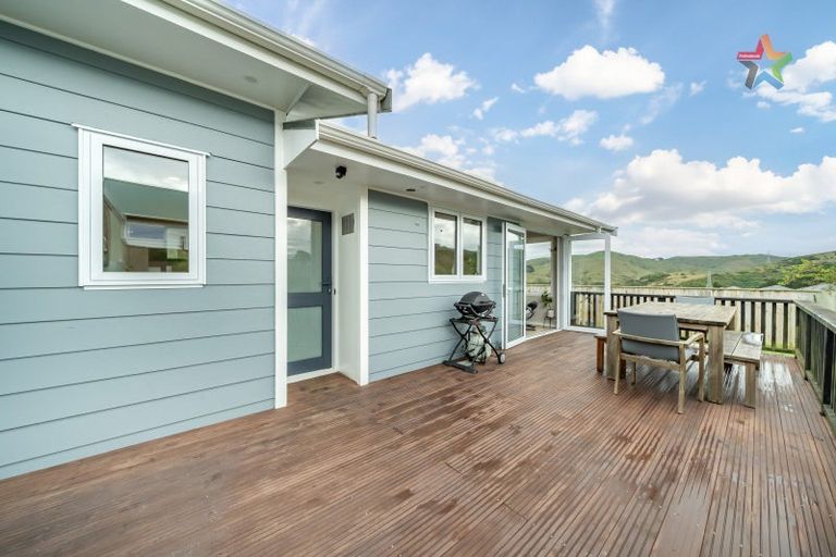 Photo of property in 18 Tarras Grove, Kelson, Lower Hutt, 5010